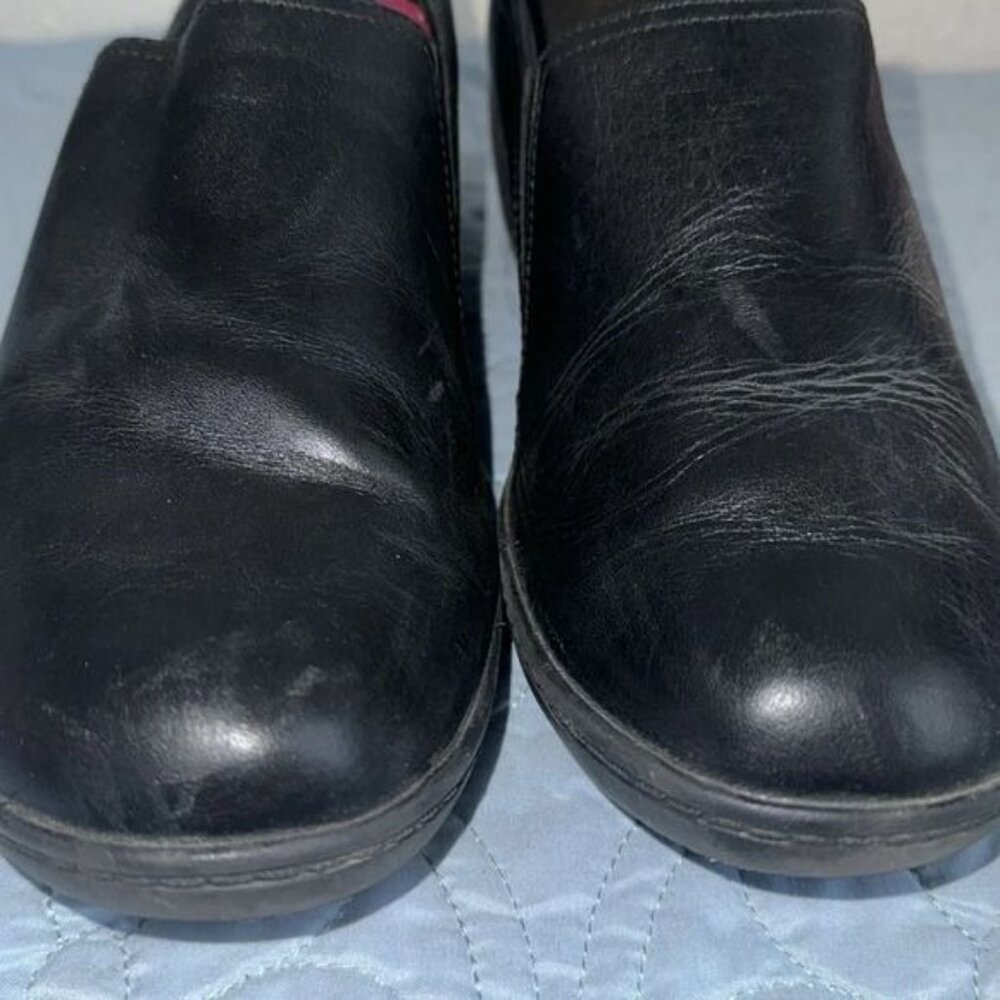 Clarks Womens Black Leather Slip-On Shoes Size 10 - Picture 5 of 10